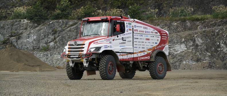 Hino Team Sugawara HINO 600 Series vehicle driven in 2024 Dakar Rally equipped with Allison 3000 Series™ fully automatic transmission.