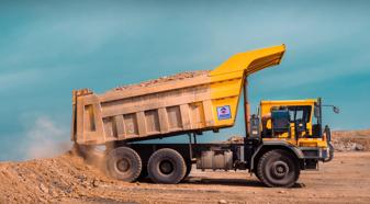 Tonly wide body mining dump trucks equipped with Allison Wide Body DumpSeries™.